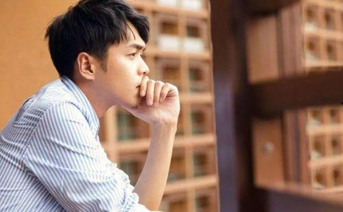 张若昀爆料娱乐圈小说,娱乐圈背后的小说世界 第1张 张若昀爆料娱乐圈小说,娱乐圈背后的小说世界 第1张